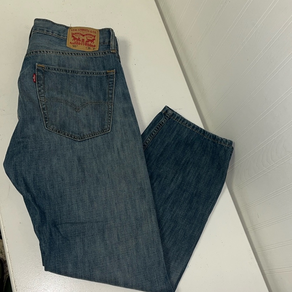 Levi’s 505 Regular Fit Straight Stretch Jeans Blue Medium wash